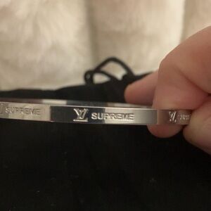 🛑SOLD 🛑Supreme Silver Logo Bracelet with black dust bag Luxury